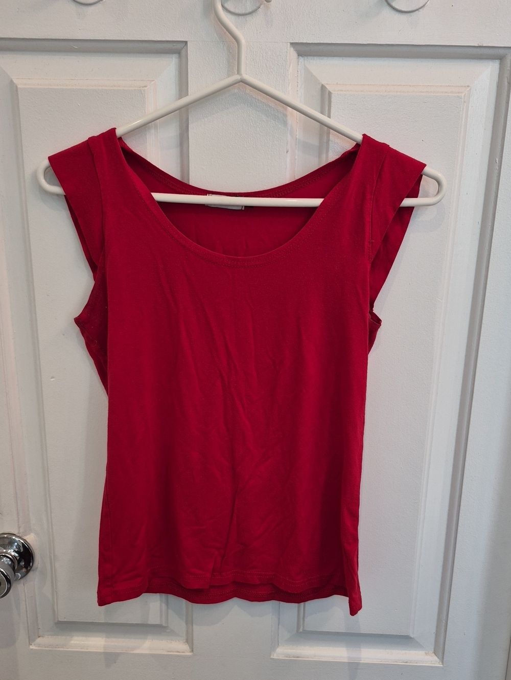 Everyday Red Scoop Neck Tank - Sleek Layering Piece